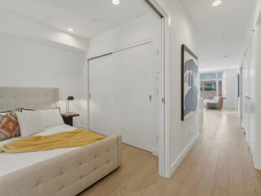 Hallway Photo of 403 71 E Pender Street, Vancouver, BC