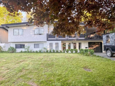Garden / Landscaping Photo of 35014 High Drive, Abbotsford, BC