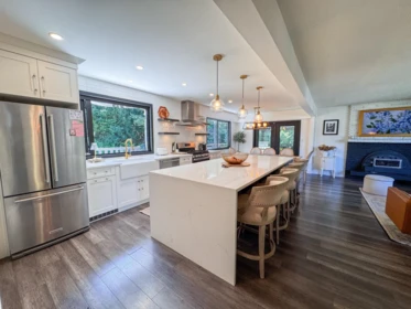 Kitchen Photo of 35014 High Drive, Abbotsford, BC