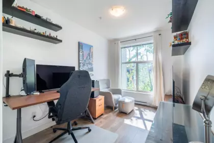 Mudroom Photo of 318 2477 Kelly Avenue, Port Coquitlam, BC