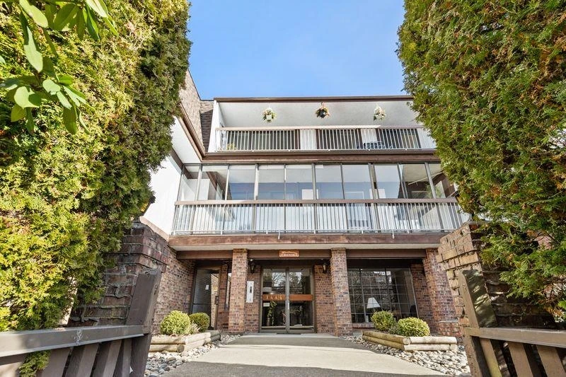 Exterior Rear Photo of 309 1444 Martin Street, White Rock, BC