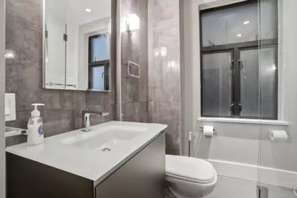 Guest Bathroom Photo of 603 175 E Broadway, Vancouver, BC