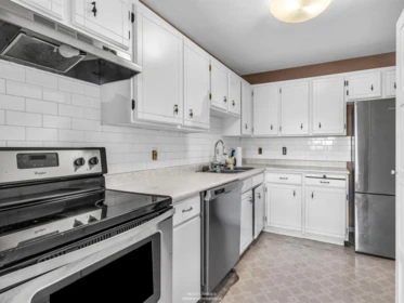 Kitchen Island Photo of 307 12170 222 Street, Maple Ridge, BC