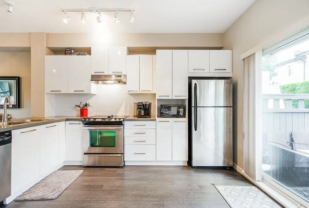 Dining Area Photo of 145 7938 209 Street, Langley, BC