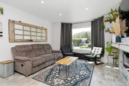 Breakfast Nook Photo of 8569 Mckee Place, Chilliwack, BC