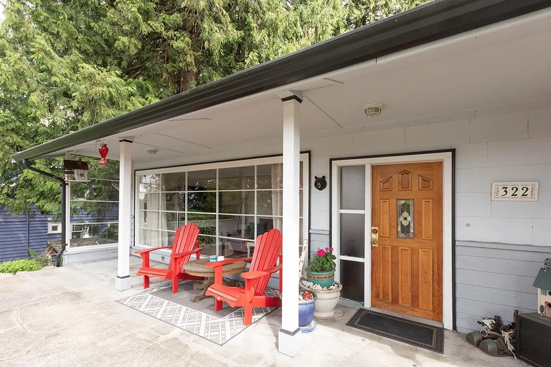 Exterior Rear Photo of 322 E 25th Street, North Vancouver, BC