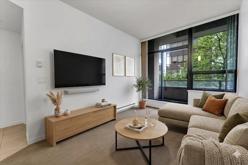 Family Room Photo of 313 1010 Howe Street, Vancouver, BC
