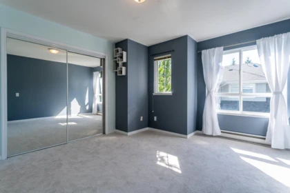 Entry Foyer Photo of 17 15068 58 Avenue, Surrey, BC