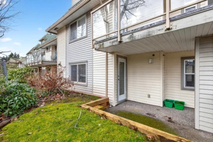 Garden / Landscaping Photo of 101 22275 123 Avenue, Maple Ridge, BC