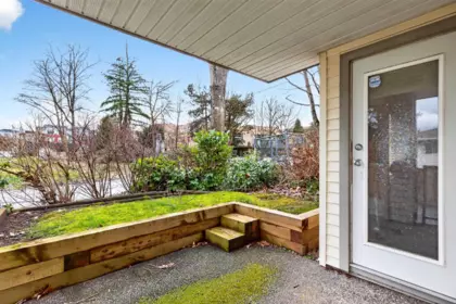 Outdoor Deck Photo of 101 22275 123 Avenue, Maple Ridge, BC