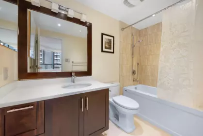 Office / Den Photo of 601 738 Broughton Street, Vancouver, BC