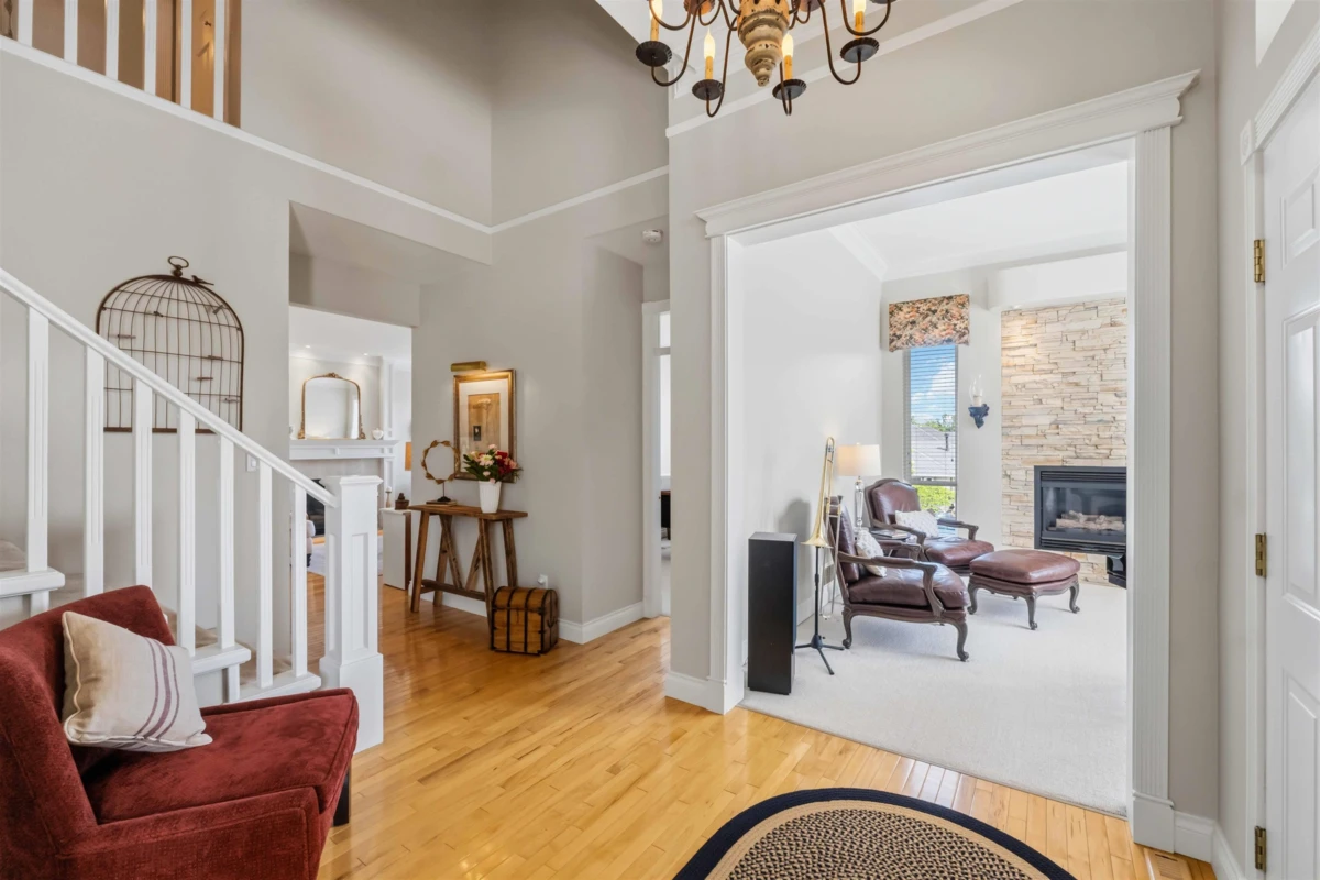 Family Room Photo of 17087 104a Avenue, Surrey, BC