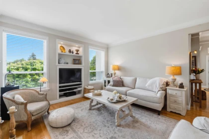 Breakfast Nook Photo of 17087 104a Avenue, Surrey, BC