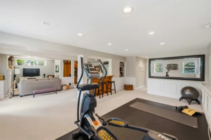 Hot Tub / Spa Photo of 17087 104a Avenue, Surrey, BC