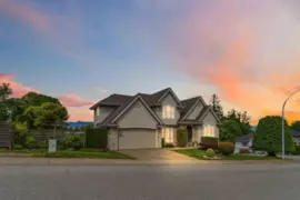 17087 104a Avenue, Surrey, BC