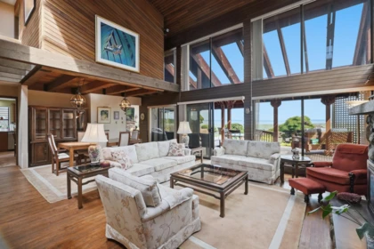 Breakfast Nook Photo of 1364 Beach Grove Road, Delta, BC