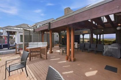 Outdoor Deck Photo of 1364 Beach Grove Road, Delta, BC