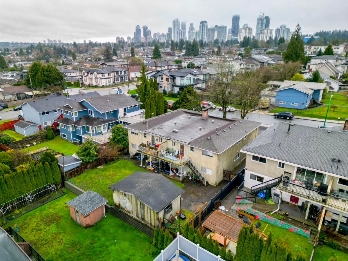 Family Room Photo of 3963 - 3965 Gilpin Street, Burnaby, BC