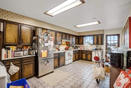 Hallway Photo of 3963 - 3965 Gilpin Street, Burnaby, BC