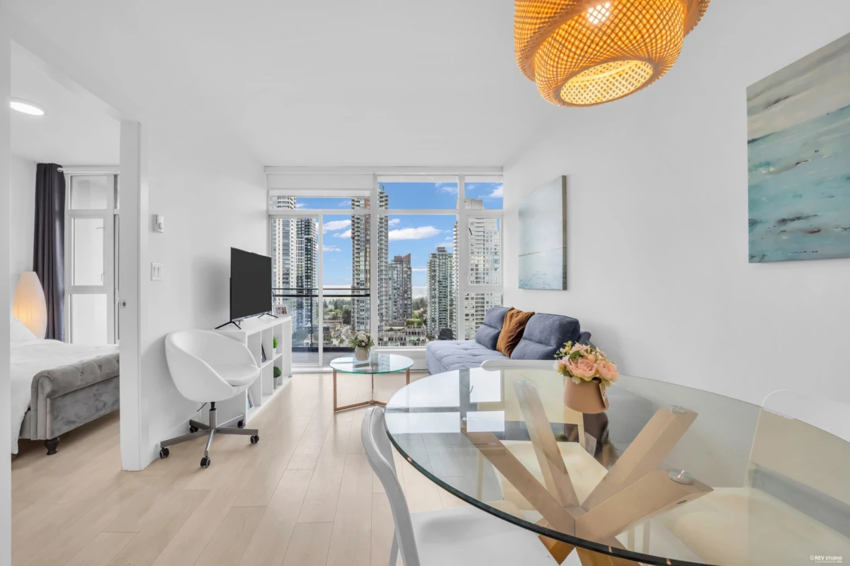 Family Room Photo of 2203 6098 Station Street, Burnaby, BC