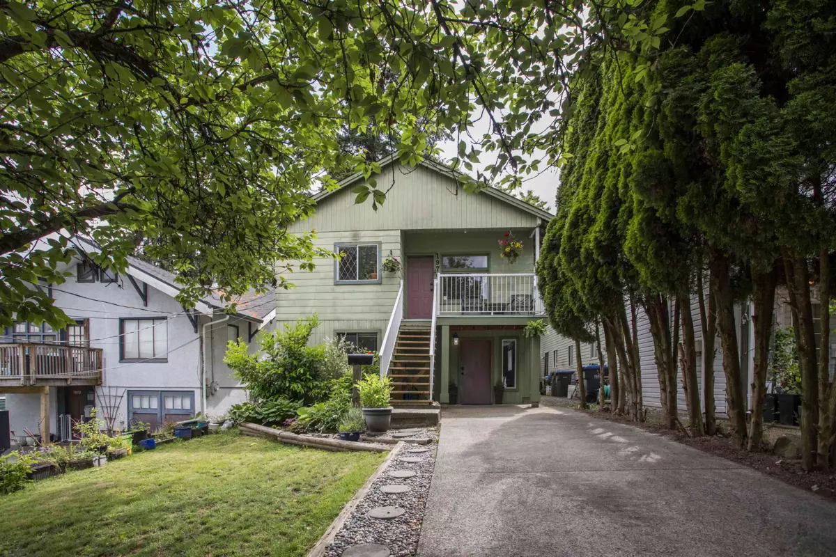Exterior Rear Photo of 1976 Warwick Avenue, Port Coquitlam, BC