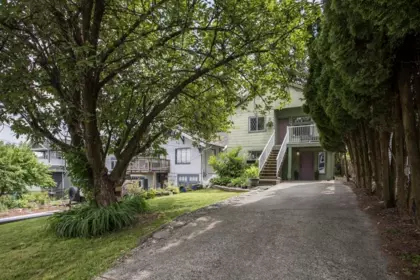 Hot Tub / Spa Photo of 1976 Warwick Avenue, Port Coquitlam, BC