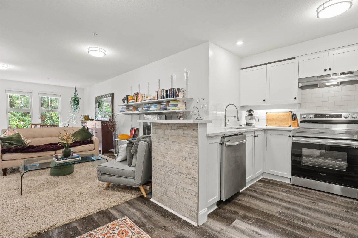Dining Area Photo of 213 15 Smokey Smith Place, New Westminster, BC