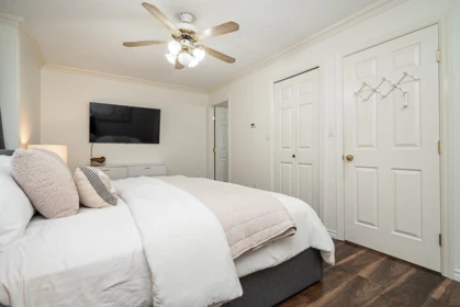 Hallway Photo of 7408 18th Avenue, Burnaby, BC
