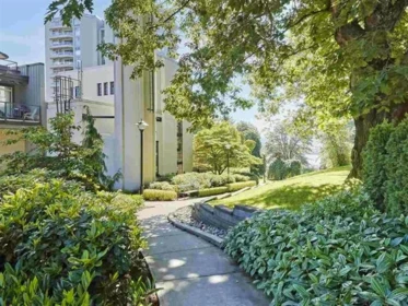 Front Yard Photo of 220 225 Francis Way, New Westminster, BC