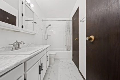 Powder Room Photo of 42 3151 Springfield Drive, Richmond, BC