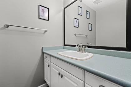 Primary Bathroom Photo of 42 3151 Springfield Drive, Richmond, BC