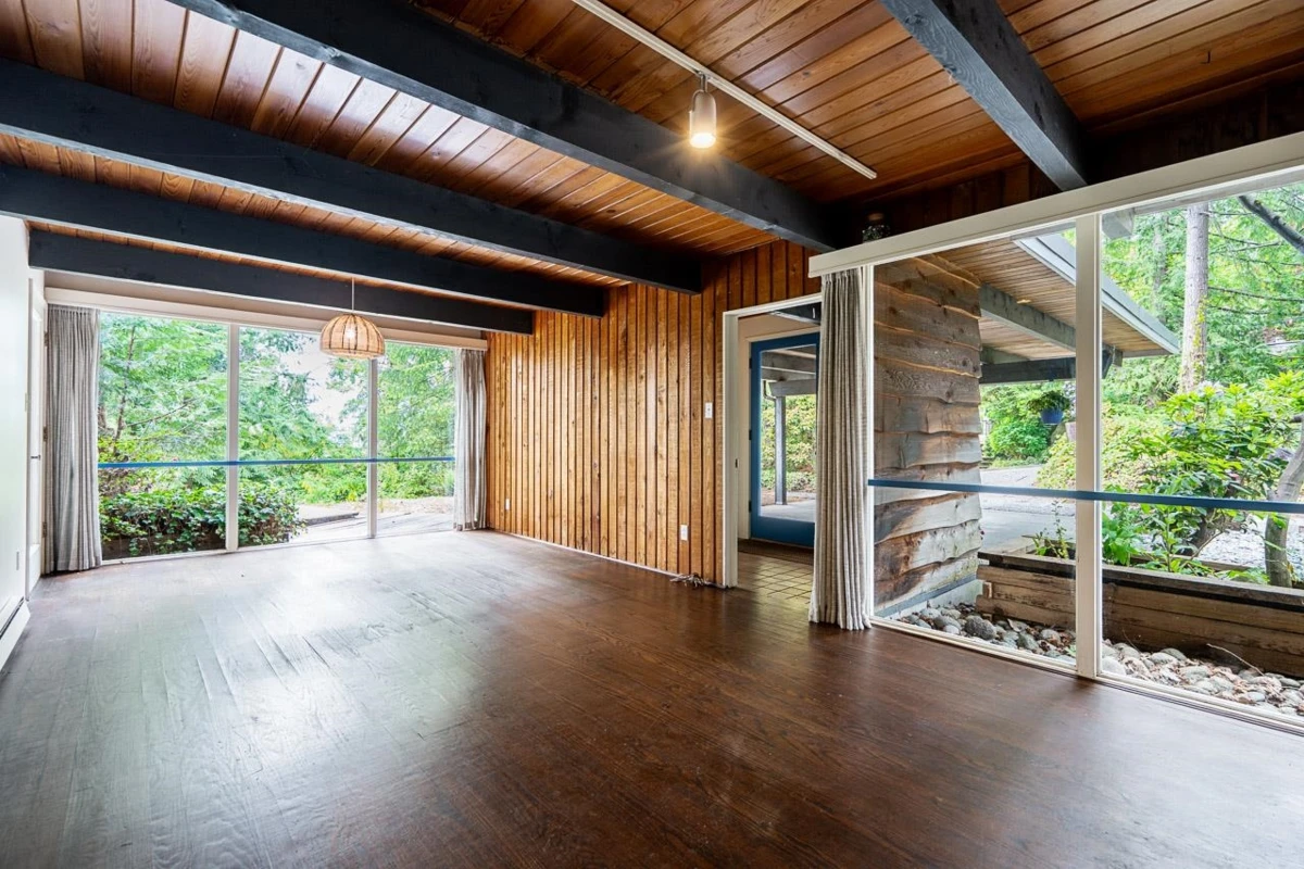 Exterior Rear Photo of 173 W Osborne Road, North Vancouver, BC