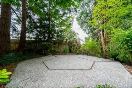 Garden / Landscaping Photo of 173 W Osborne Road, North Vancouver, BC