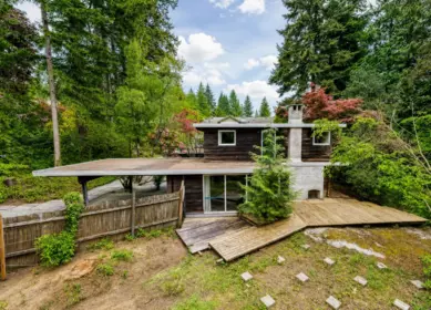 Outdoor Deck Photo of 173 W Osborne Road, North Vancouver, BC