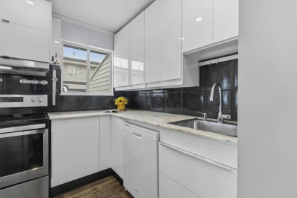 Pantry Photo of 4 3384 Coast Meridian Road, Port Coquitlam, BC