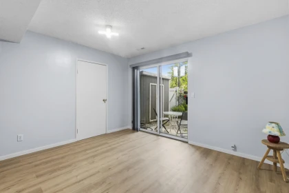 Staircase Photo of 4 3384 Coast Meridian Road, Port Coquitlam, BC