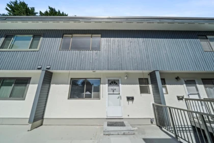 7326 Capistrano Drive, Burnaby, BC, Burnaby — Townhouse for sale