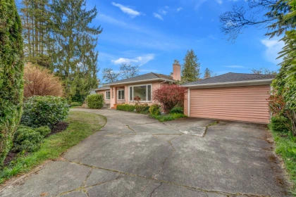 Backyard Photo of 1549 W 33rd Avenue, Vancouver, BC