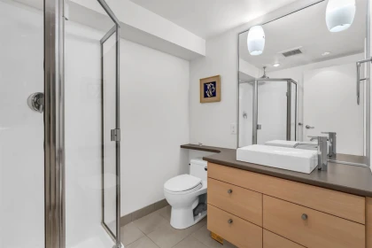 Guest Bathroom Photo of 1549 W 33rd Avenue, Vancouver, BC