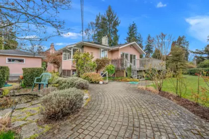 Outdoor Patio Photo of 1549 W 33rd Avenue, Vancouver, BC