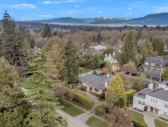 1549 W 33rd Avenue, Vancouver, BC