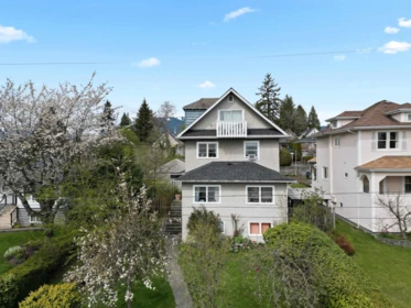 444 E 6th Street, North Vancouver, BC, North Vancouver — Single Family Residence for sale