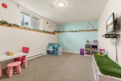 Swimming Pool Photo of 44699 Riverwood Crescent, Chilliwack, BC