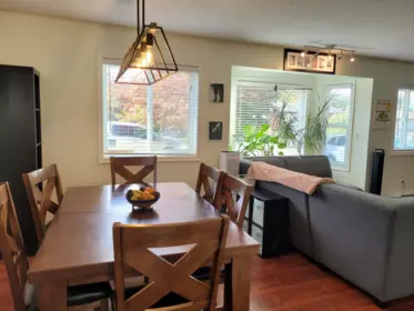 Kitchen Photo of 3712 Dunsmuir Way, Abbotsford, BC