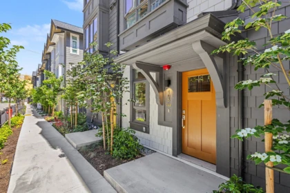 105 2304 Emery Court, North Vancouver, BC, North Vancouver — Townhouse for sale