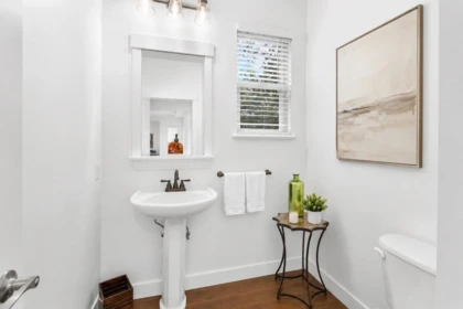 Laundry Room Photo of 36 Maple Court, Port Moody, BC