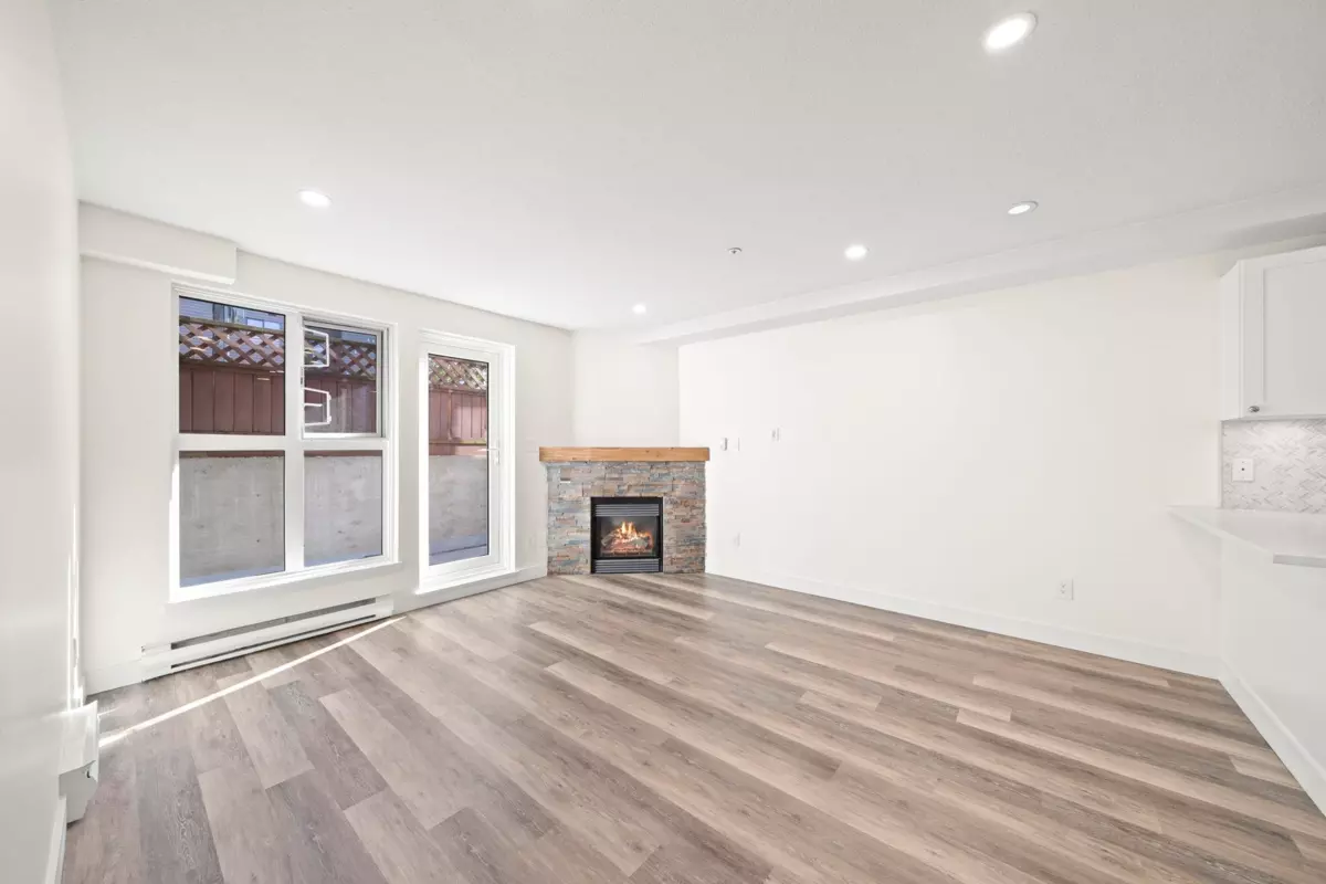 Living Room Photo of 103 2212 Oxford Street, Vancouver, BC