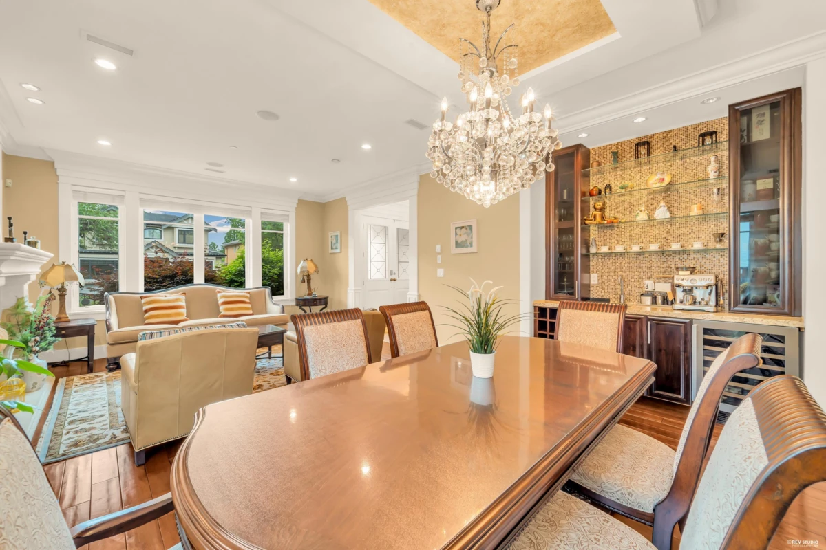 Dining Area Photo of 2375 W 20th Avenue, Vancouver, BC