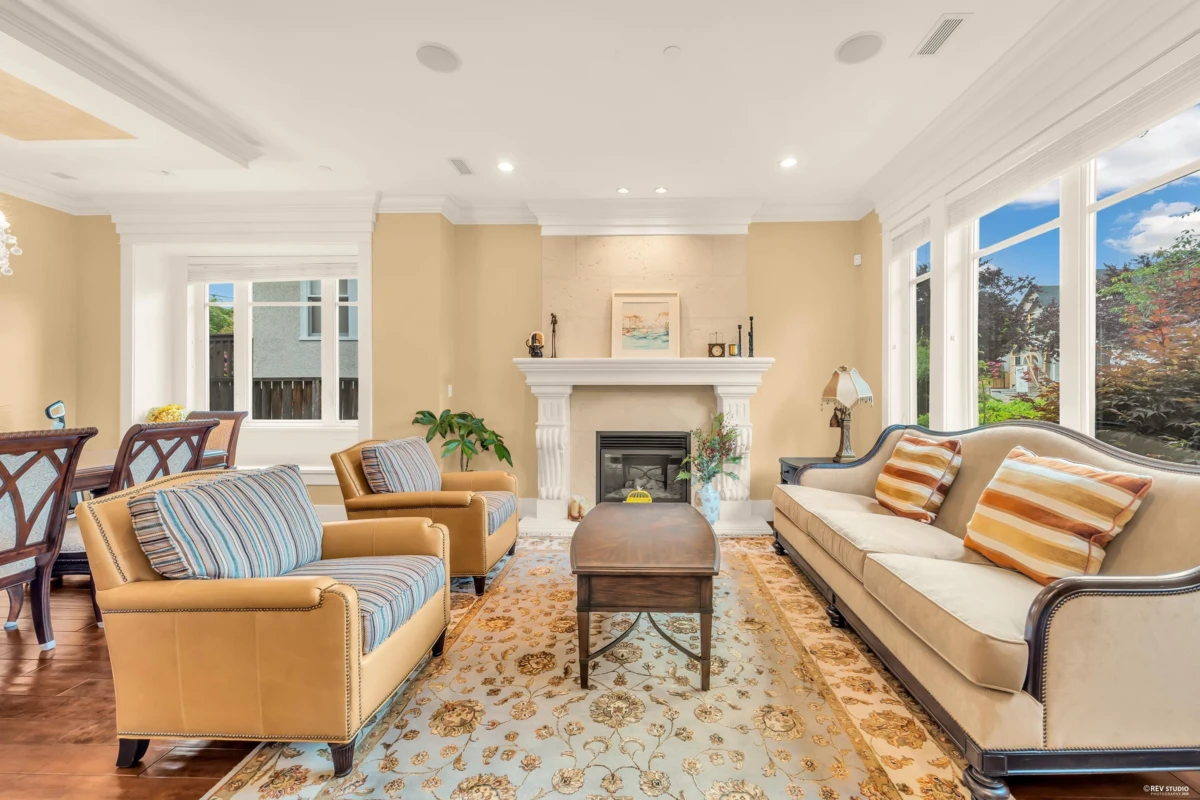 Living Room Photo of 2375 W 20th Avenue, Vancouver, BC