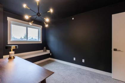 Hallway Photo of 6 43680 Chilliwack Mountain Road, Chilliwack, BC